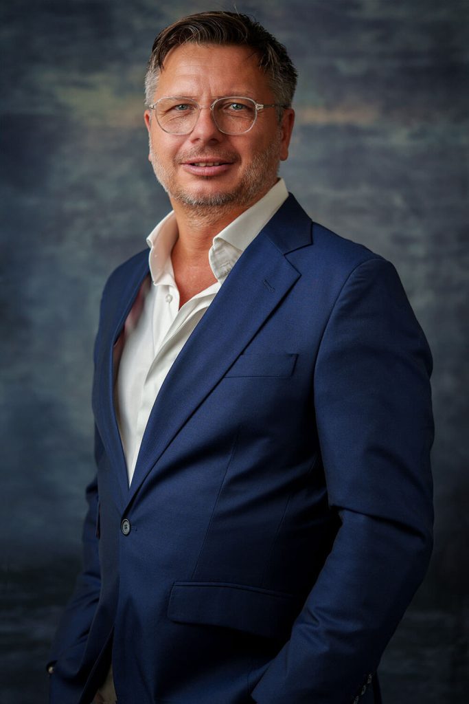 Corporate Headshots | Professional Photographer in Dubai Corporate Headshots | Professional Photographer in Dubai