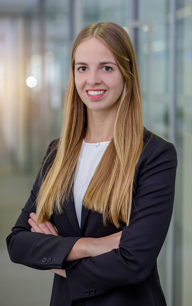 Corporate Headshots | Professional Photographer in Dubai Corporate Headshots | Professional Photographer in Dubai